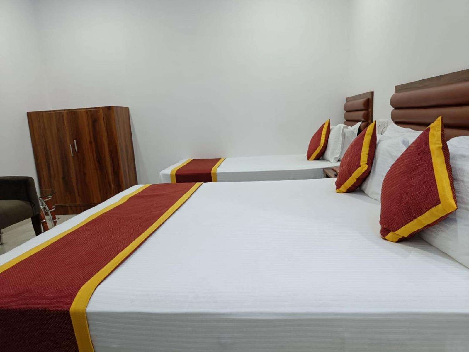 Hotel Executive Inn Hailakandi المظهر الخارجي الصورة