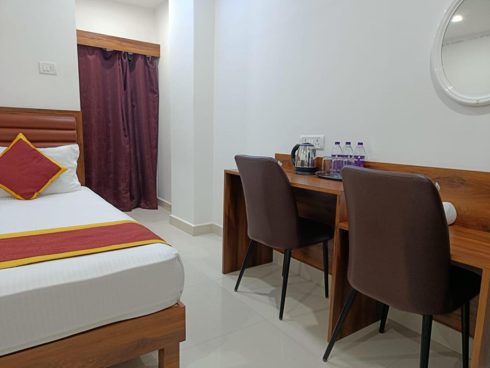Hotel Executive Inn Hailakandi المظهر الخارجي الصورة