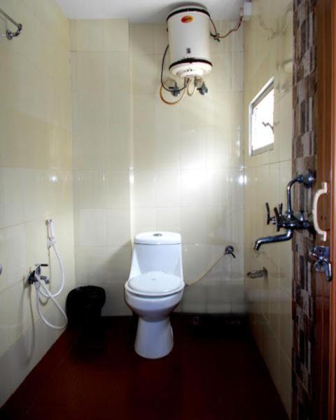 Hotel Executive Inn Hailakandi الغرفة الصورة
